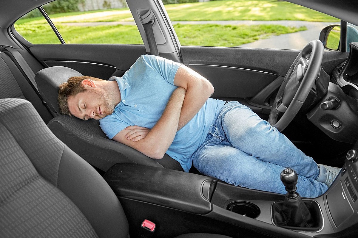 Where Can I Legally Sleep in My Car in Florida?